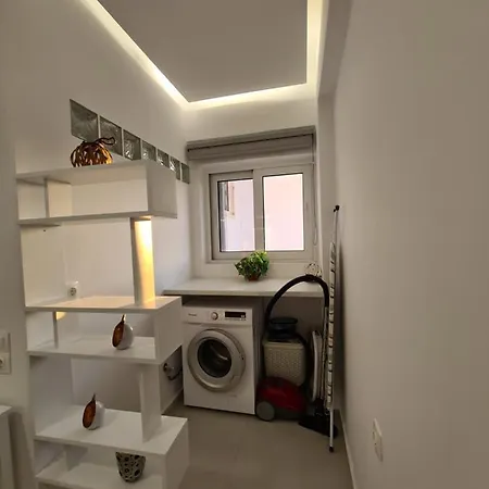 In A Great Location! Welcome To Crete!