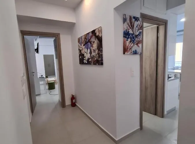 In A Great Location! Welcome To Crete! * Hersonissos (Crete)