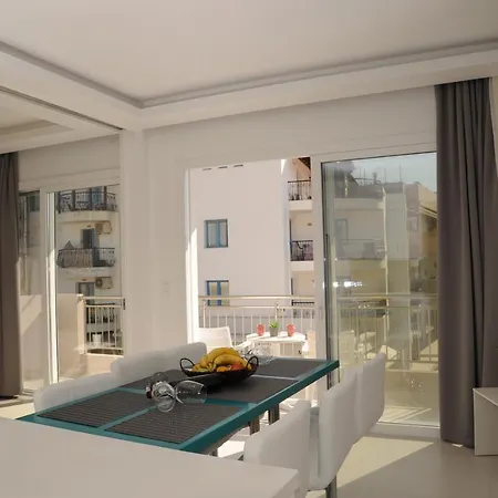 In A Great Location! Welcome To Crete! Appartamento Hersonissos (Crete)