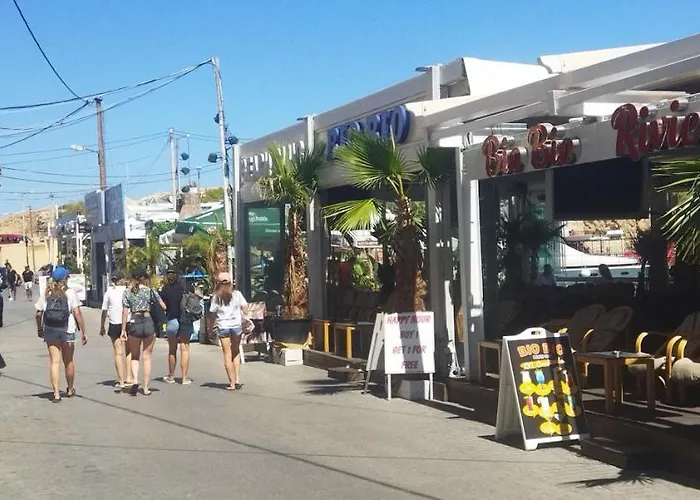 In A Great Location! Welcome To Crete! Hersonissos (Crete)